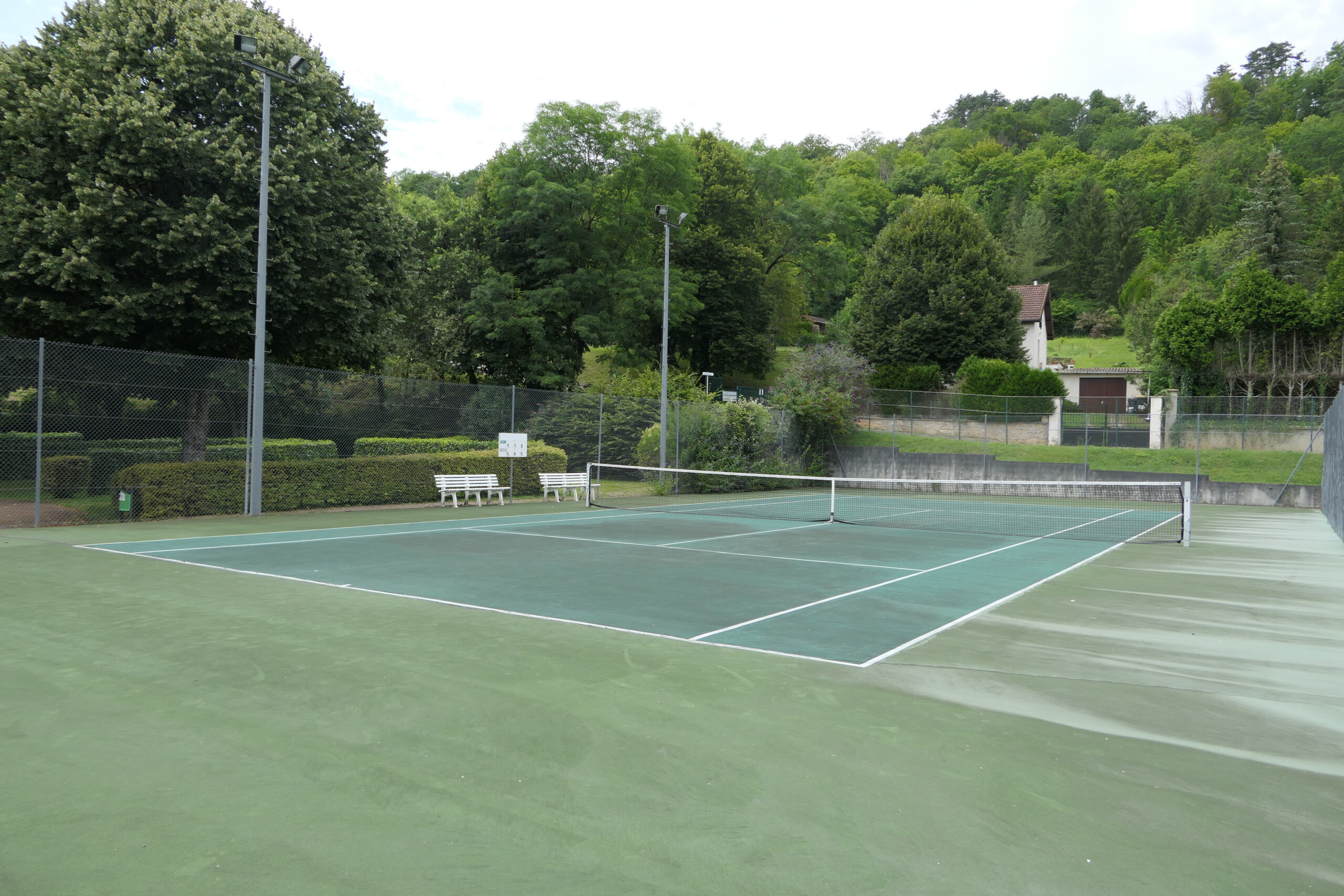 Terrain de tennis gratuit