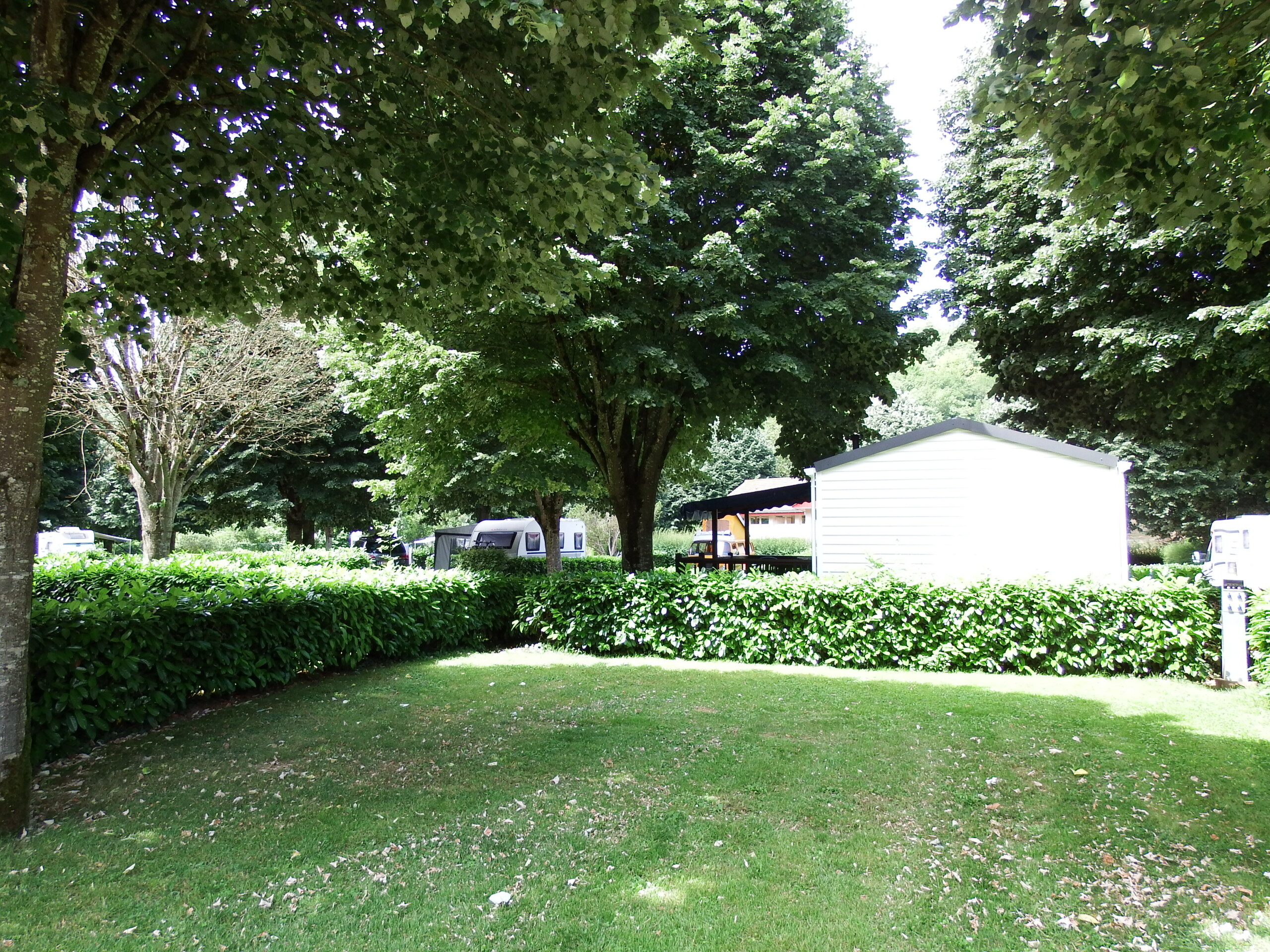 Emplacement - Camping municipal*** de montbard