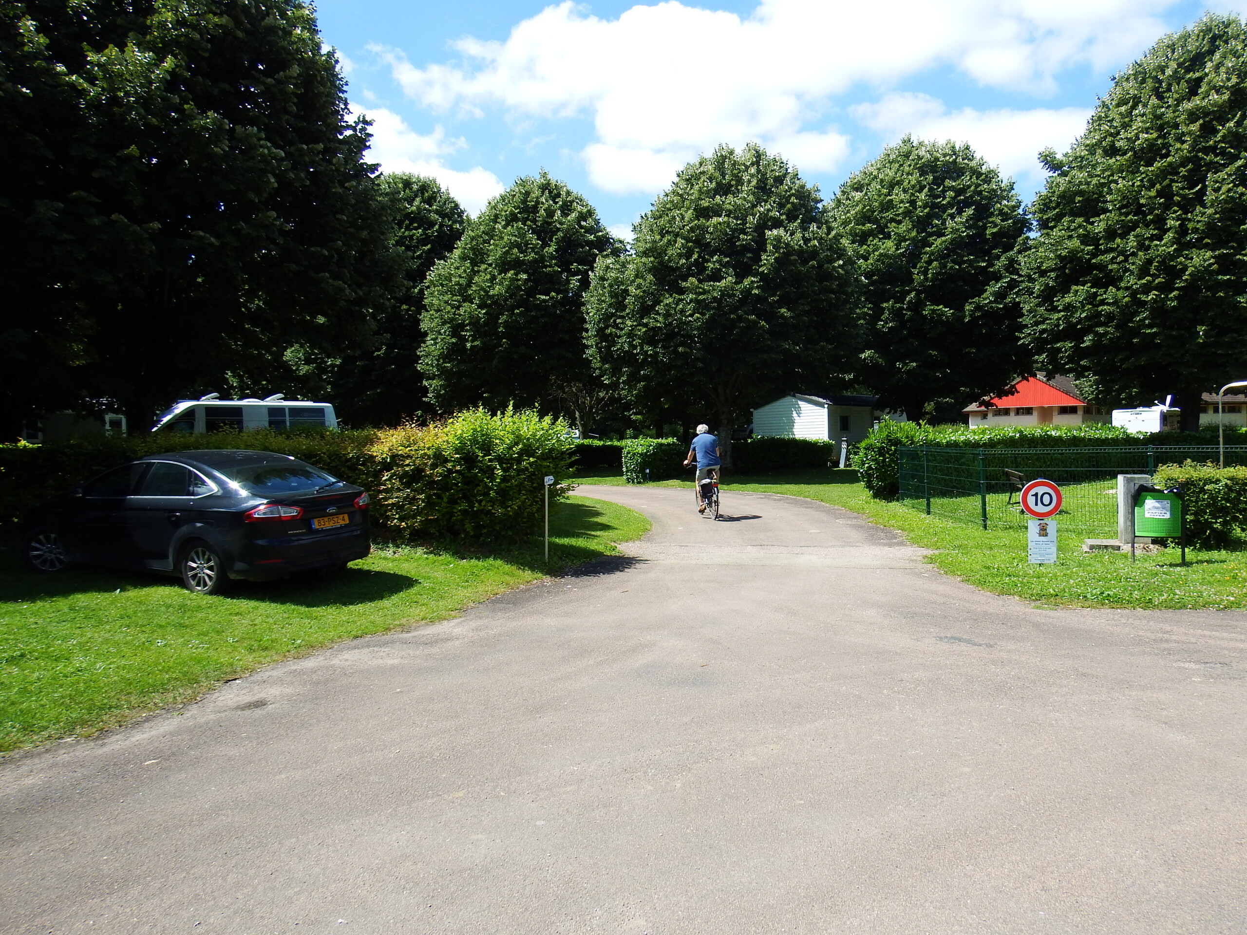Camping municipal*** de Montbard