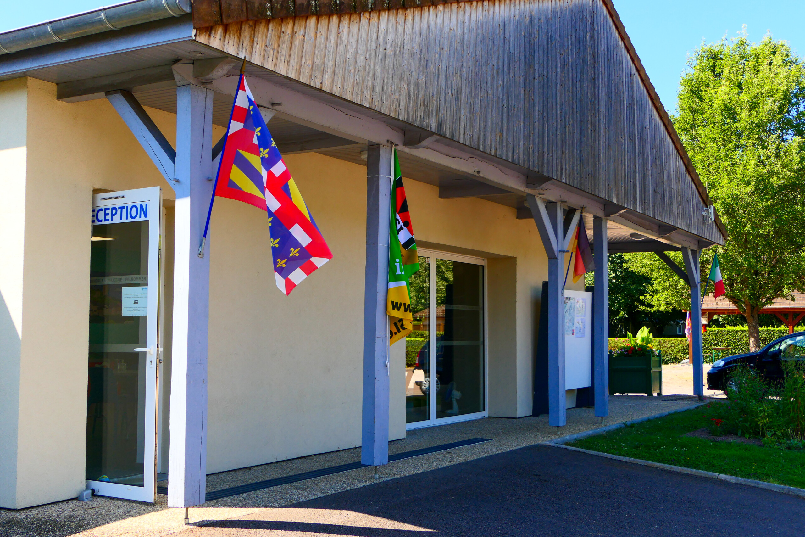 Accueil Réception Camping de Montbard