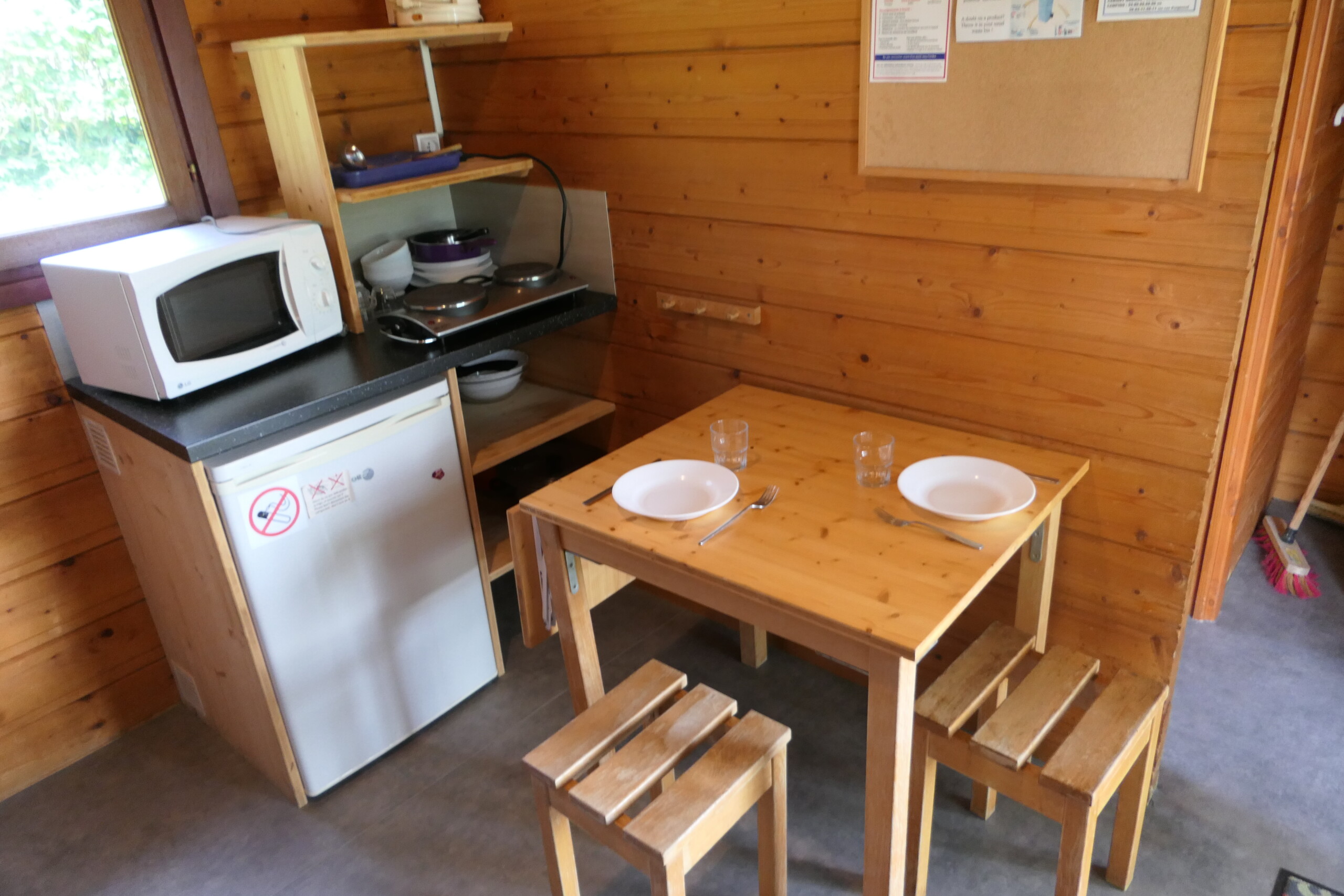Les mini-chalets Isabelle - coin repas
