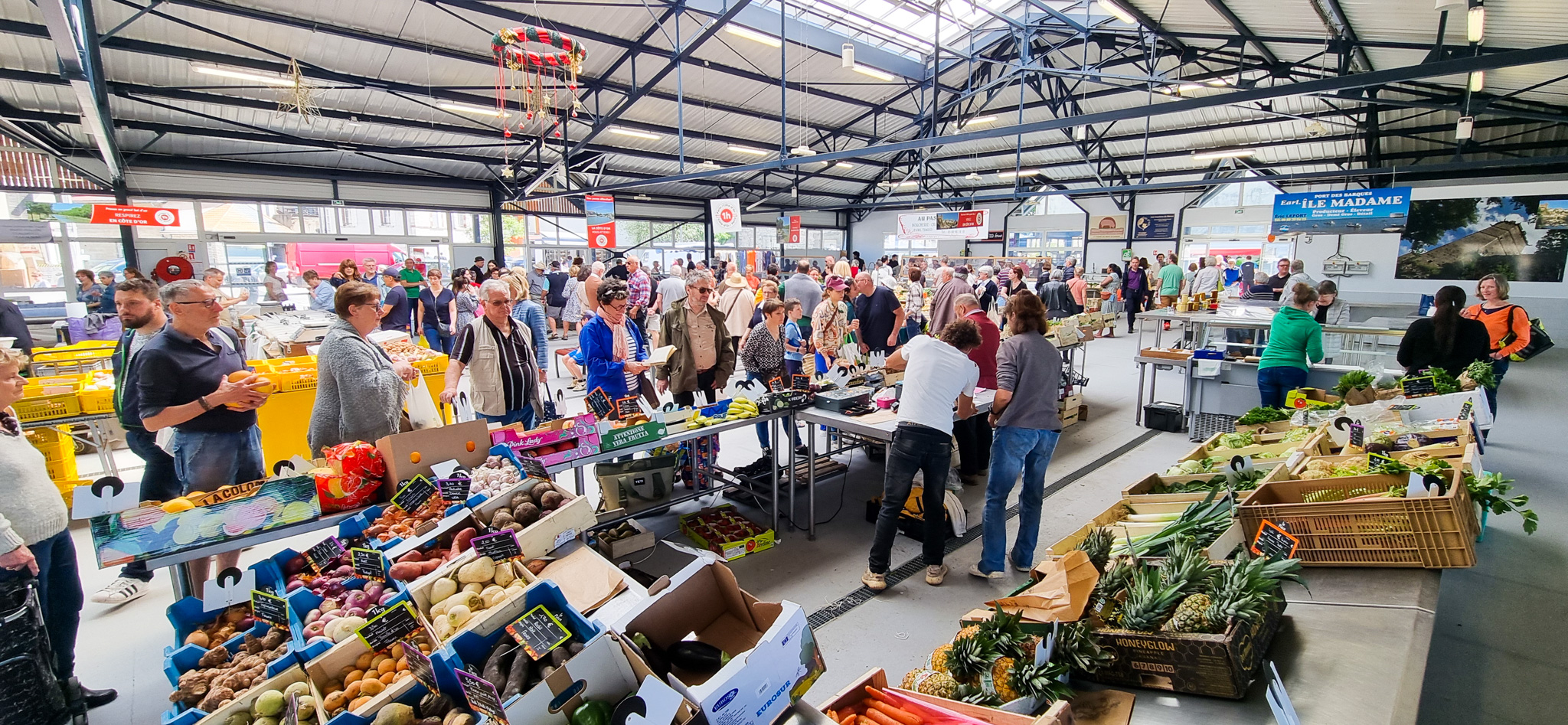 Le marché local - Montbard
